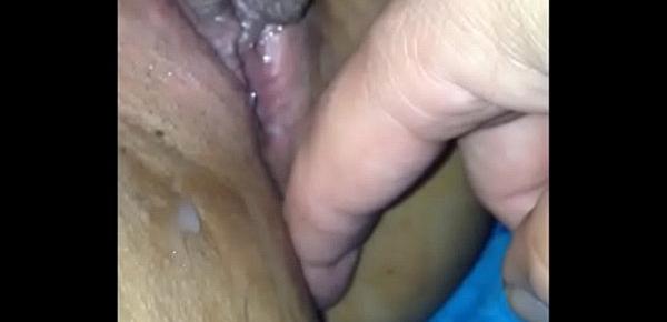  Unloading cum her pussy